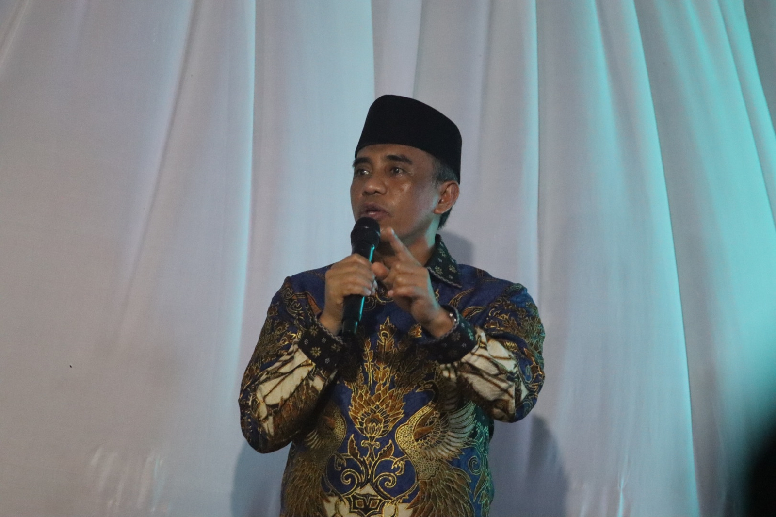 Ketua Demokrat Provinsi Sulteng, Anwar Hafid menghimbau agar permasalahan PT GNI cepat diselesaikan