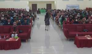 Peserta sosialisasi Executive Trainer Bursa Efek Indonesia membludak. Foto : Istimewah/DokBEI