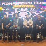 Personel The Box memberikan keterangan pers, terkait pelaksanaan konser yang berlangsung Senin ( 24 /6/ 2024). Dia salah satu cafe di Kota Palu, Minggu (23/6/2024).Foto : Istimewah.  