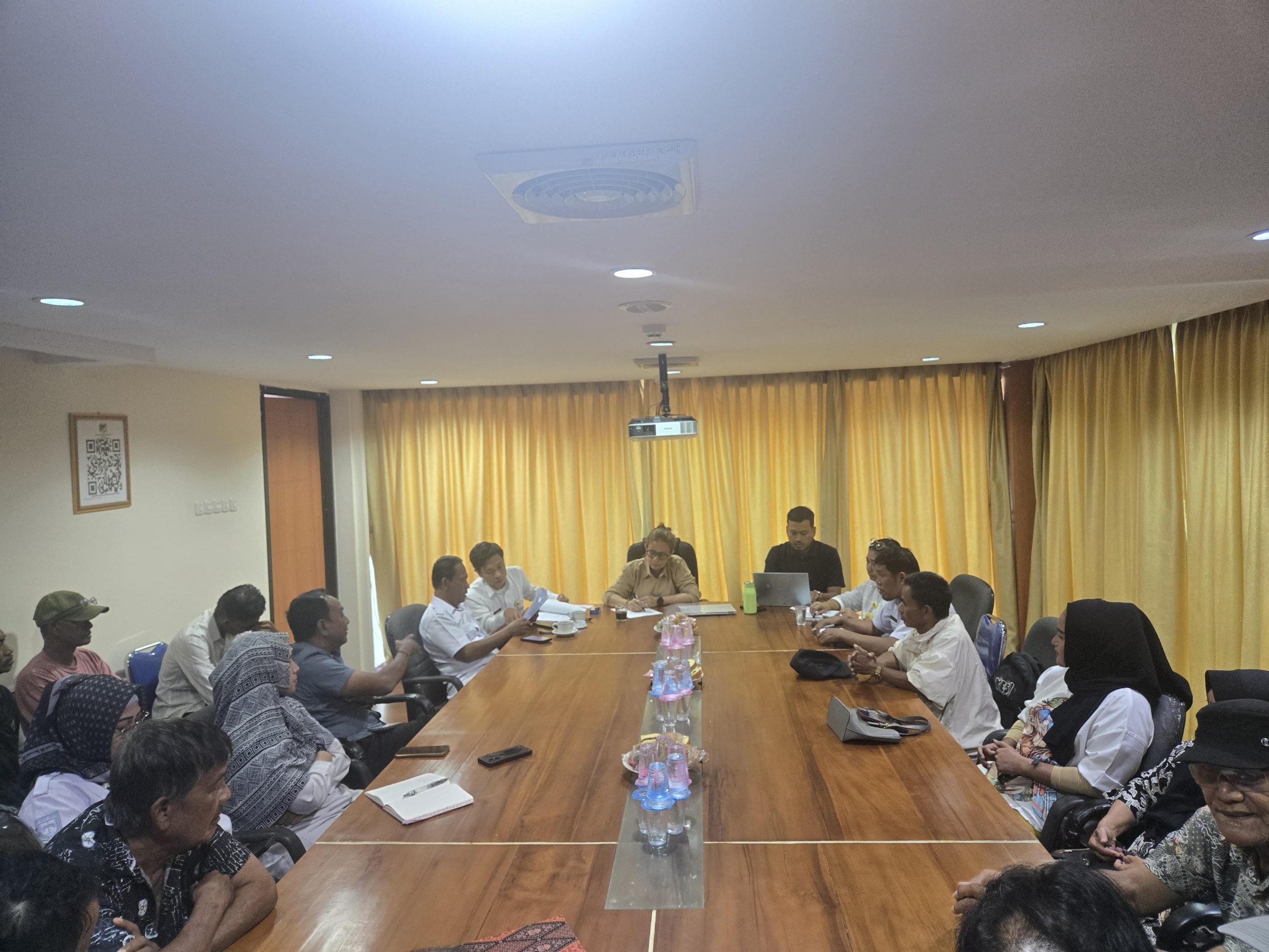 Warga Trans Lokal Jabal Nur, 19 Tahun Diabaikan Disnakertrans, Kini Mengadu ke Satgas