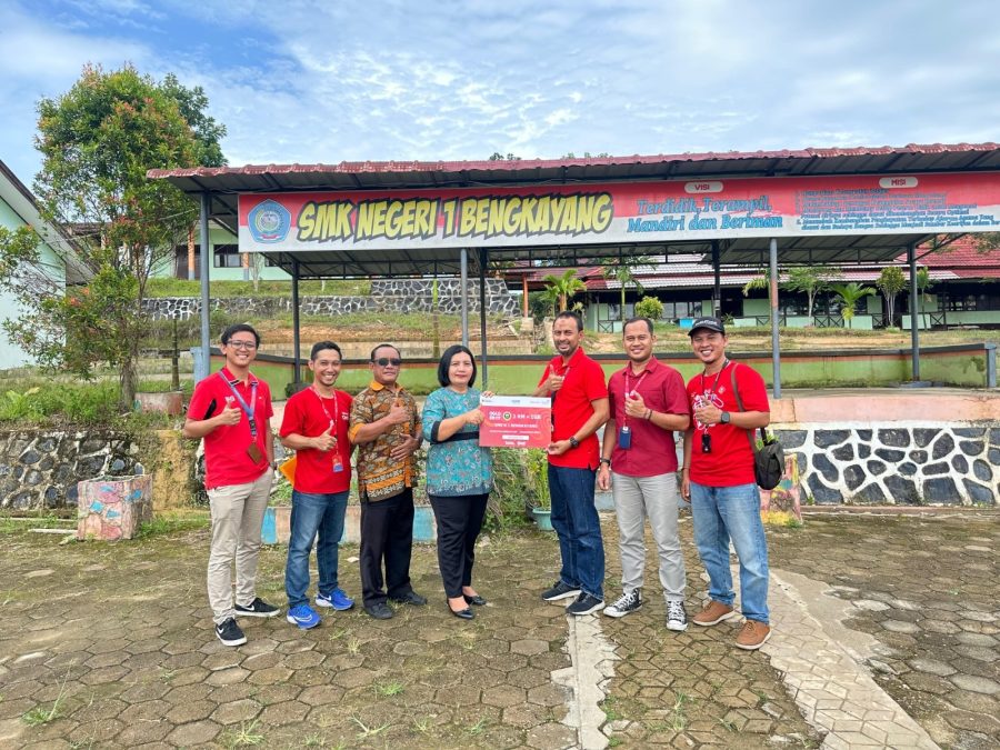 Telkom Salurkan 111.500 GB Kuota Internet ke 21 Sekolah di Wilayah 3T