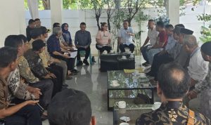 Desak PT KLS Angkat Kaki, Puluhan Warga Morowali Utara Mengadu ke  Gubernur Anwar Hafid