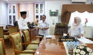 Gubernur kepada PT Intim: Tidak Boleh Menggusur Tanpa Solusi
