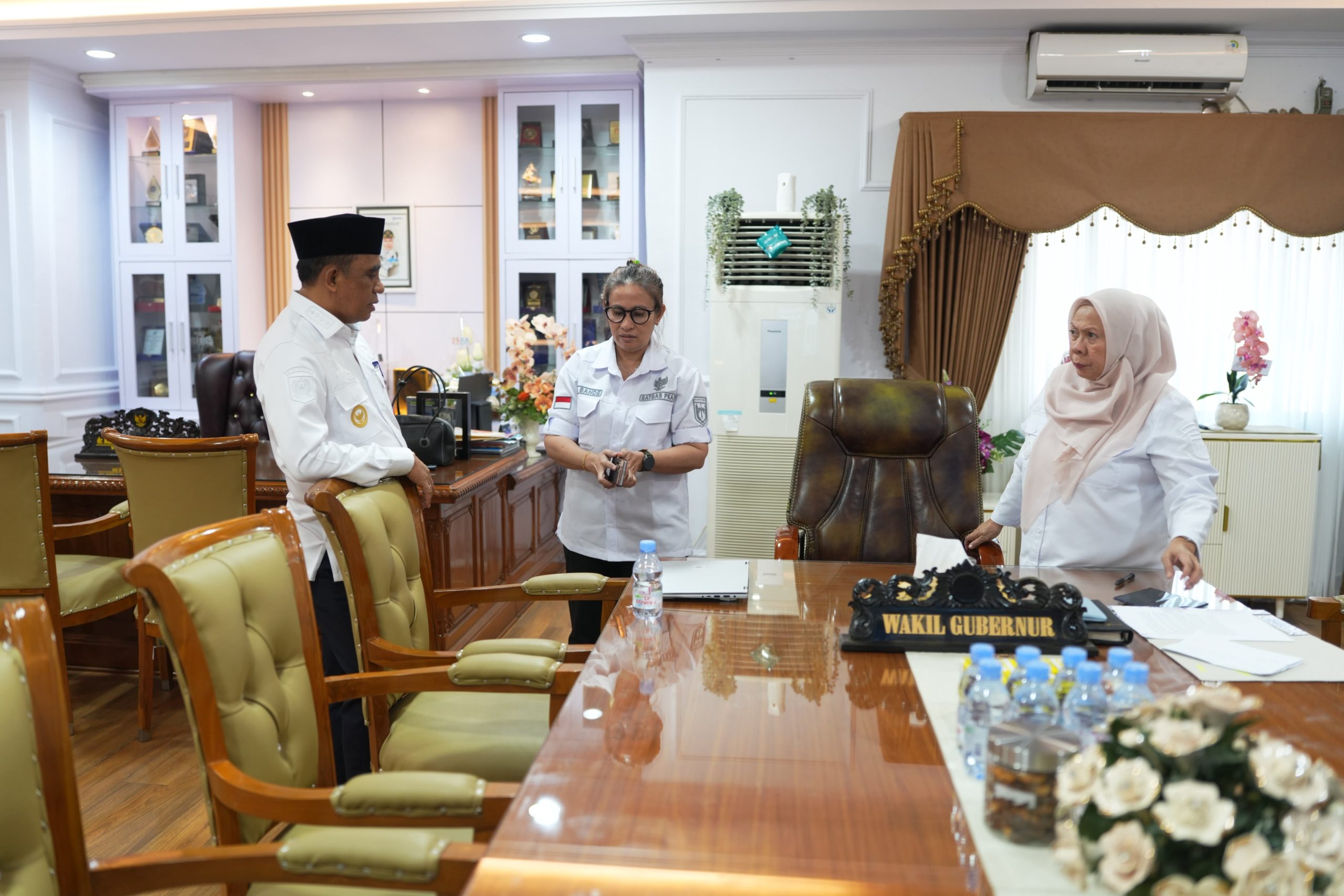 Gubernur kepada PT Intim: Tidak Boleh Menggusur Tanpa Solusi